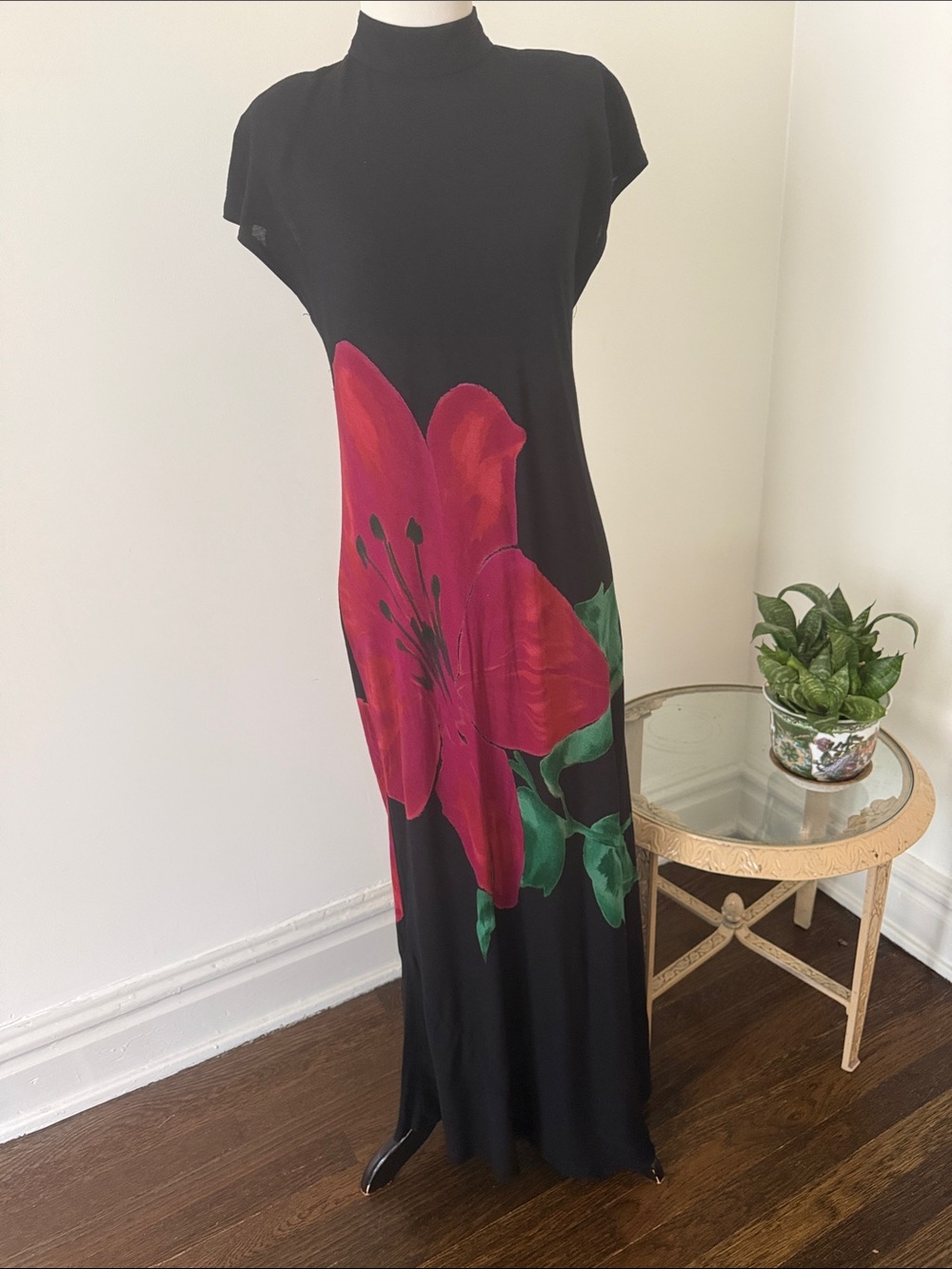 Vintage Jeffrey & Dara Y2K Black Maxi Dress with Large Red Floral Print MED